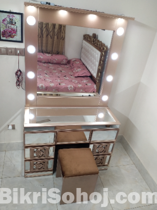 dressing table